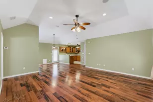 3917 Garden Grove Ln, Abilene, TX 79606 - Photo 14