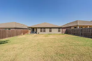 716 Alton Dr, Aubrey, TX 76227 - Photo 38