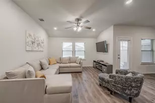 716 Alton Dr, Aubrey, TX 76227 - Photo 18