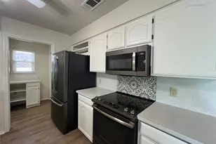 7808 Mallard Ln, Watauga, TX 76148 - Photo 8