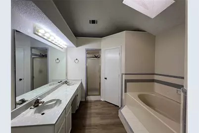7808 Mallard Lane, Watauga, TX 76148 - Photo 18