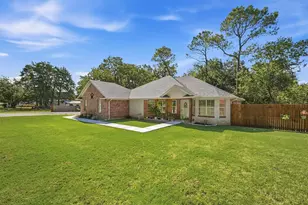 173 Graves Cir, Pottsboro, TX 75076 - Photo 2