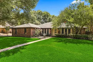 541 Briarglen Dr, Coppell, TX 75019 - Photo 2