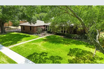541 Briarglen Drive, Coppell, TX 75019 - Photo 2