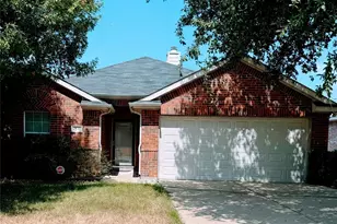 2835 Bronco Dr, Dallas, TX 75237 - Photo 2