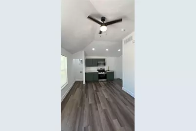 2102 E Overton Road #B, Dallas, TX 75216 - Photo 2