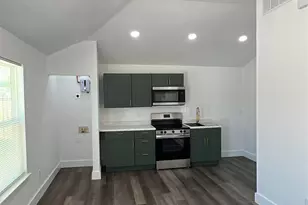 2102 E Overton Rd, Dallas, TX 75216 - Photo 2