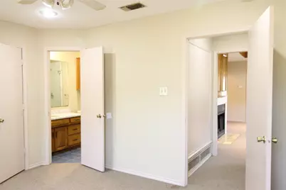 217 Matt Place, Grand Prairie, TX 75051 - Photo 2
