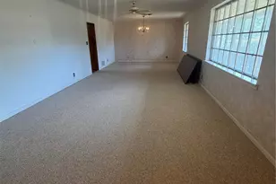 408 W Morris St, Seymour, TX 76380 - Photo 6