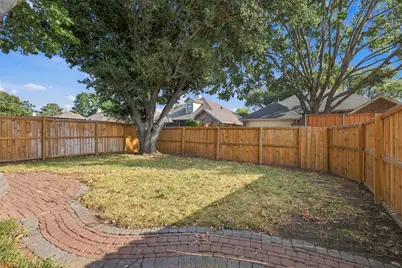 1316 Royal Palm Lane, Carrollton, TX 75007 - Photo 38