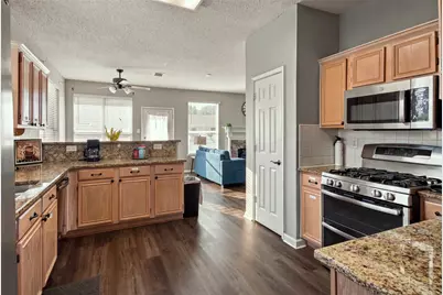 1424 Sunswept Terrace, Lewisville, TX 75077 - Photo 10
