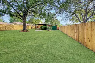 4331 Kolloch Dr, Dallas, TX 75216 - Photo 18