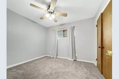 4331 Kolloch Drive, Dallas, TX 75216 - Photo 16