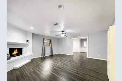 4331 Kolloch Drive, Dallas, TX 75216 - Photo 2