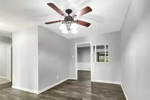 4331 Kolloch Dr, Dallas, TX 75216 - Photo 4