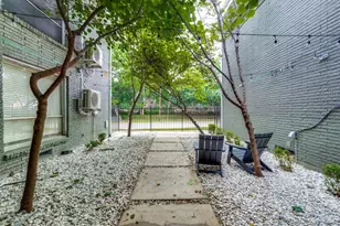 811 Skillman St, Dallas, TX 75214 - Photo 10