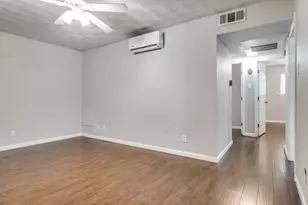 811 Skillman St, Dallas, TX 75214 - Photo 2
