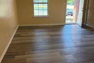 1615 Bois Darc, Commerce, TX 75428 - Photo 2