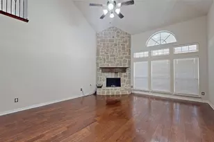 4903 Barn Owl Tr, Grand Prairie, TX 75052 - Photo 2