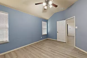 4903 Barn Owl Tr, Grand Prairie, TX 75052 - Photo 28