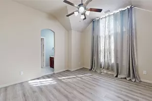 4903 Barn Owl Tr, Grand Prairie, TX 75052 - Photo 32
