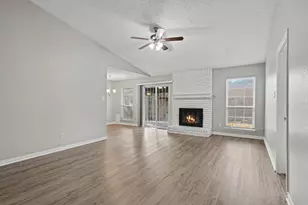 7500 Little Rock Ln, Fort Worth, TX 76120 - Photo 2