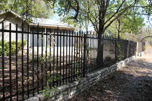 2804 Maplewood St, Granbury, TX 76048 - Photo 28