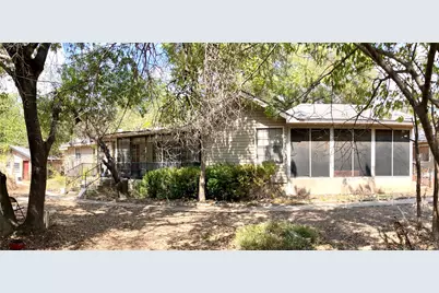 2804 Maplewood Street, Granbury, TX 76048 - Photo 2