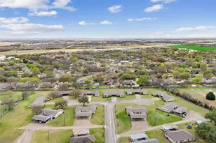 100 E Gruver Circle, Hewitt, TX 76643 - Photo 6
