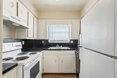 100 E Gruver Circle #102, Hewitt, TX 76643 - Photo 16