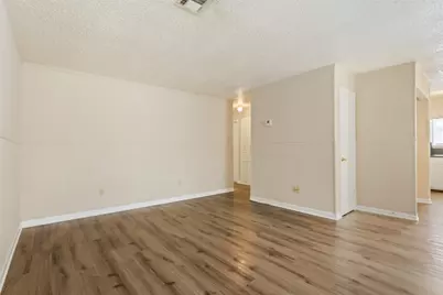 100 E Gruver Circle #102, Hewitt, TX 76643 - Photo 4