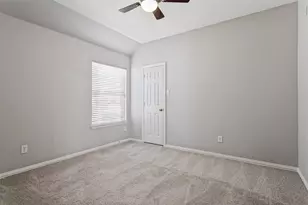 1610 Redwood Dr, Corinth, TX 76210 - Photo 14