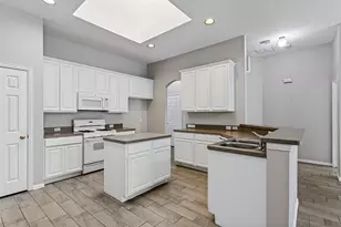 1610 Redwood Dr, Corinth, TX 76210 - Photo 12