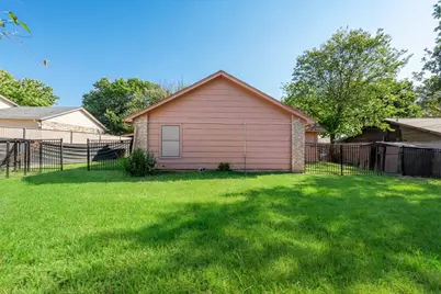 837 Blue Ridge Drive, Burleson, TX 76028 - Photo 16