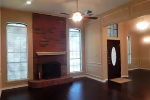 4208 Meadowdale Dr, Carrollton, TX 75010 - Photo 8