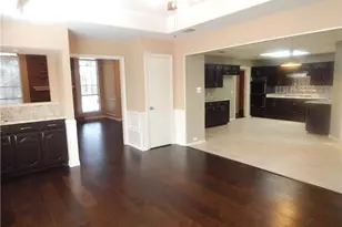 4208 Meadowdale Dr, Carrollton, TX 75010 - Photo 14