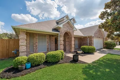 4736 Emerald Trace Way, Fort Worth, TX 76244 - Photo 2