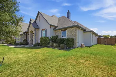 860 San Saba E, Midlothian, TX 76065 - Photo 4