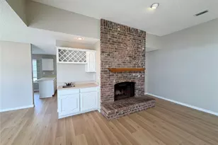825 Weaver St, Cedar Hill, TX 75104 - Photo 4