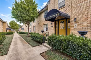 5827 Sandhurst Ln, Dallas, TX 75206 - Photo 2
