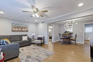 5827 Sandhurst Ln, Dallas, TX 75206 - Photo 6