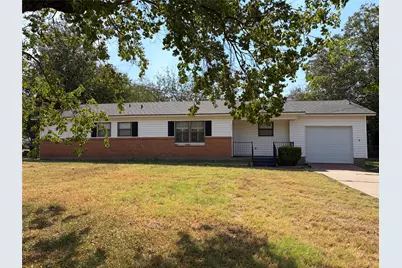804 E Adams Street, Itasca, TX 76055 - Photo 1