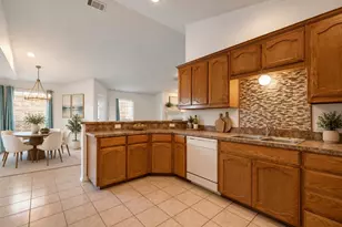 6037 Melanie Dr, Fort Worth, TX 76131 - Photo 12