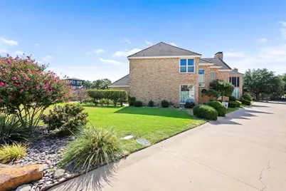 8404 Sunset Cove Drive, Fort Worth, TX 76179 - Photo 2