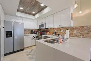 18040 Midway Rd, Dallas, TX 75287 - Photo 10