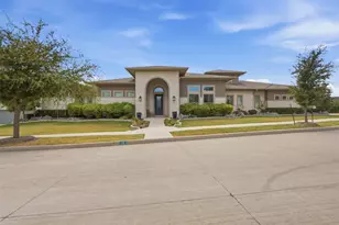 402 Appaloosa Run, Argyle, TX 76226 - Photo 2