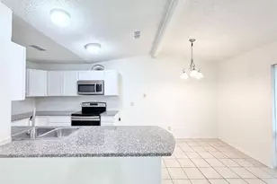 610 Colonial Dr, Garland, TX 75043 - Photo 6