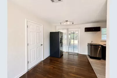 700 Pine Street, Hurst, TX 76053 - Photo 8