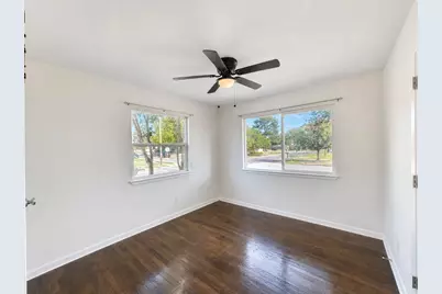 700 Pine Street, Hurst, TX 76053 - Photo 16