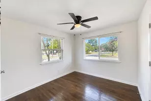 700 Pine St, Hurst, TX 76053 - Photo 16